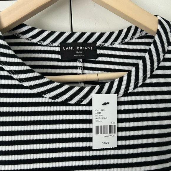 Striped Tank Top - Picture 3 of 4